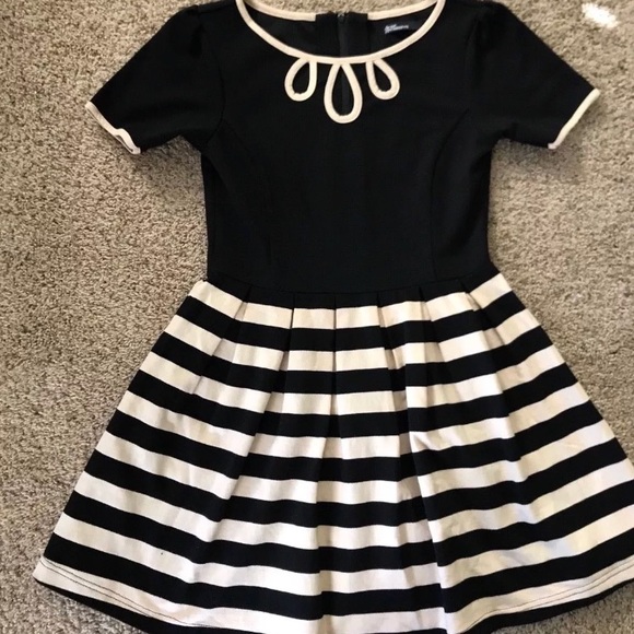 Dear Creatures Farro Dress - Picture 2 of 4